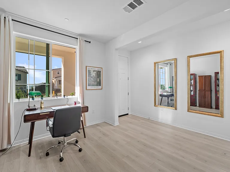 23912 Phoebe Dr — Photo 13