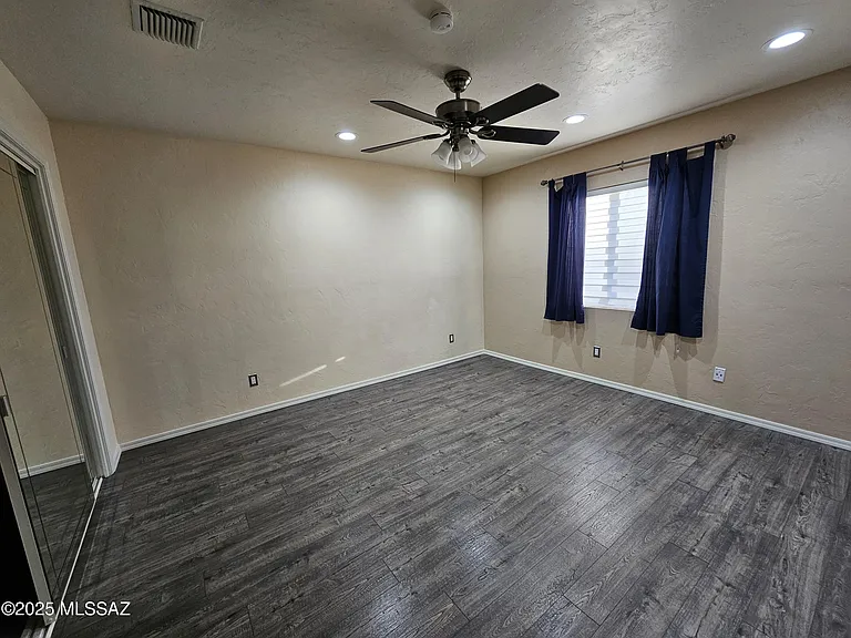 8021 N Padova Pl — Photo 16