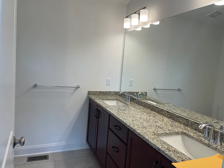4 Turf Ct — Photo 12
