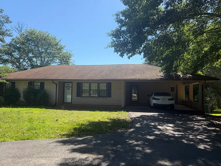 179 N Highway 113 — Photo 17