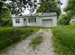 306 Isabell St, Cahokia, IL 62206
