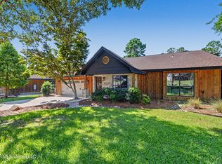 96489 Diamondhead Dr W, Diamondhead, MS 39525