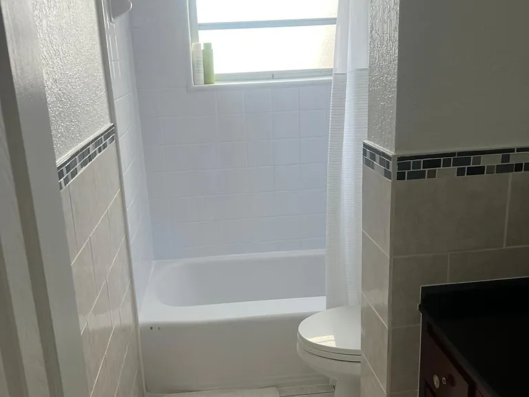 181 NE 14th Ave #20A — Photo 10