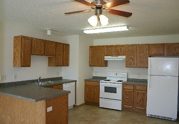 4th image of 2257 Nobles St #11220389