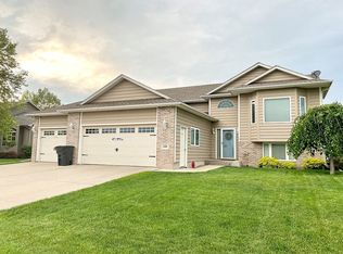 1501 Jack Nicklaus Dr, Elk Point, SD 57025