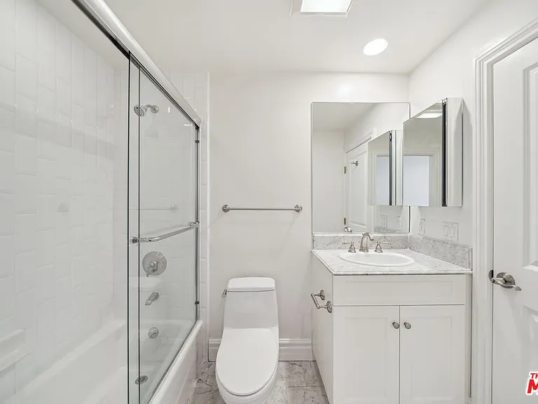 1050 S Holt Ave #404 — Photo 10