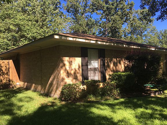 4th image of 205 Sherwood Ln