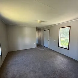 37 Billy Dr — Photo 8