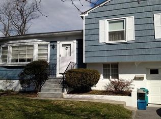 214 Madison Ave, Valhalla, NY 10595