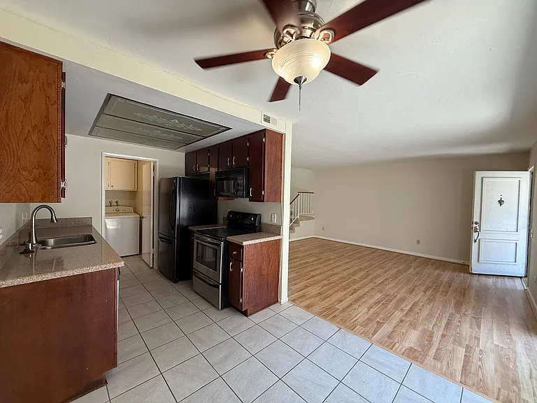 763 Timber Cove Way — Photo 8