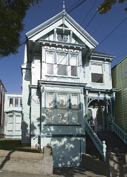 1st image of 1076 Dolores St