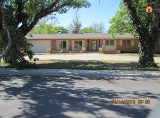 1111 E Cimarron Rd, Hobbs, NM 88240