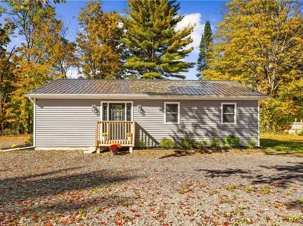 8019 Smith Rd, Hinckley, NY 13352