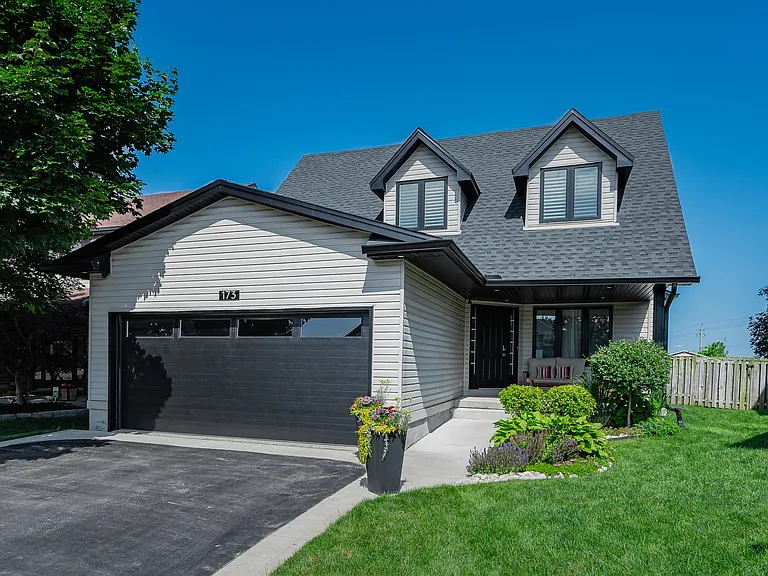 173 Hawkins Dr — Photo 1