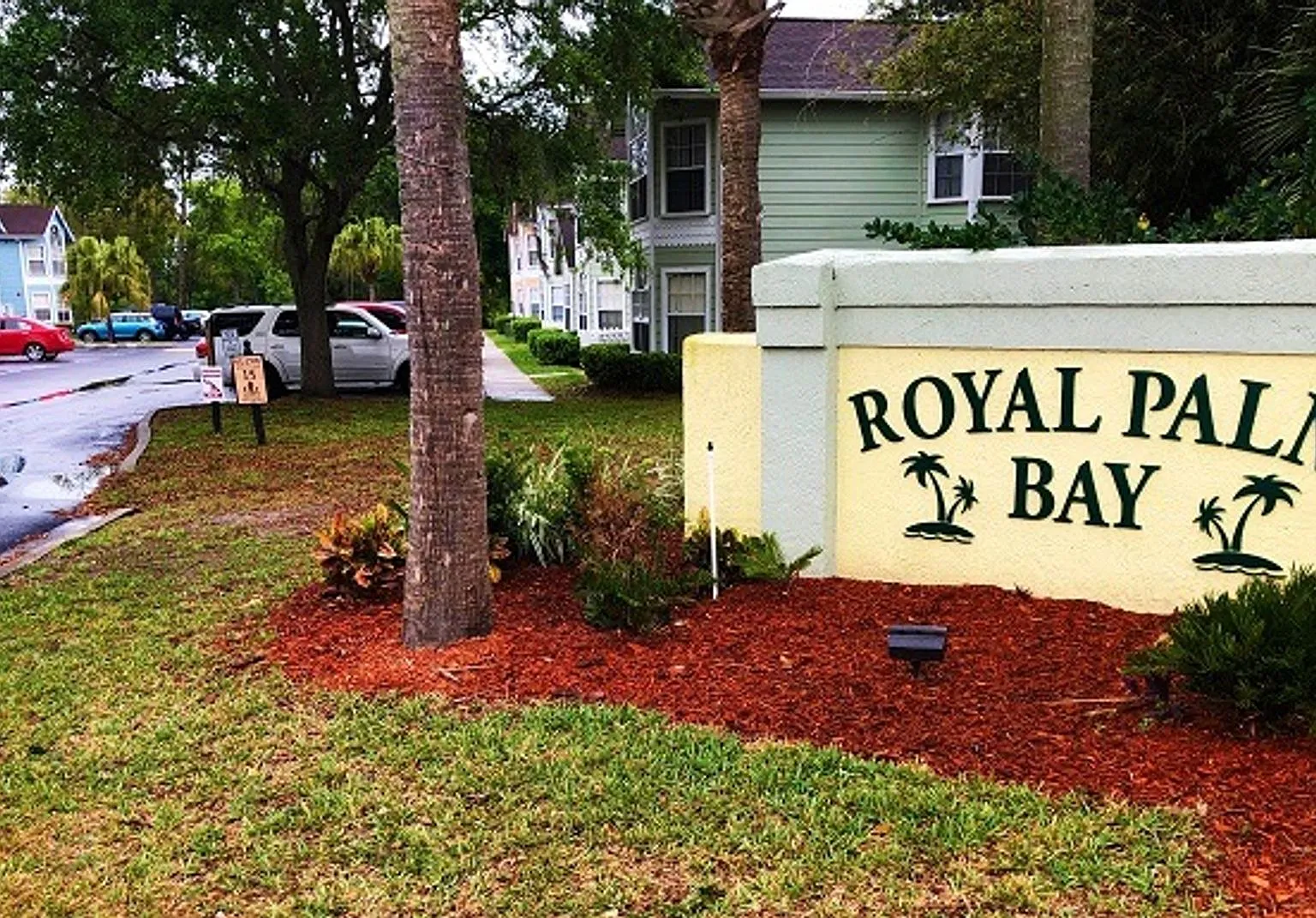 Condo for rent -3 Bed, 2 Bath Condo in Royal Palm Bay — Photo 1