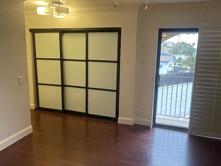 2164 Oceanside Blvd — Photo 9