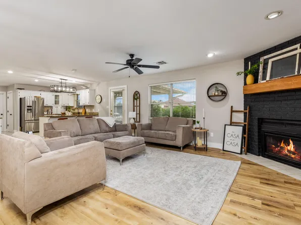 1407 Morgan Cir, Miami, OK 74354