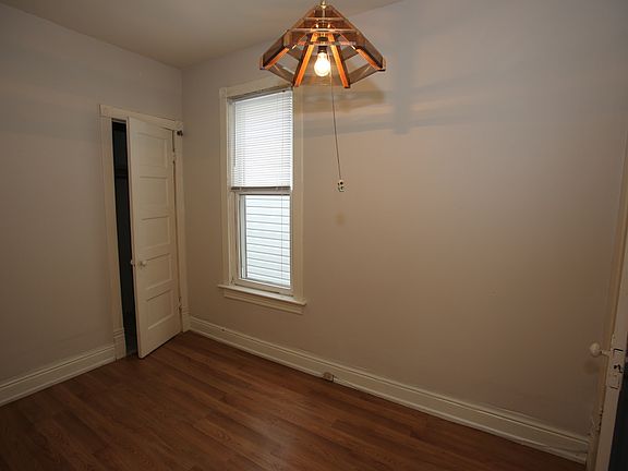4th image of 3322 W Warner Ave