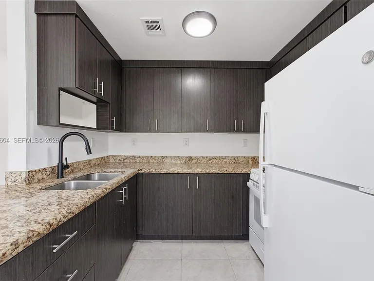 14310 SW 271st Ter — Photo 11