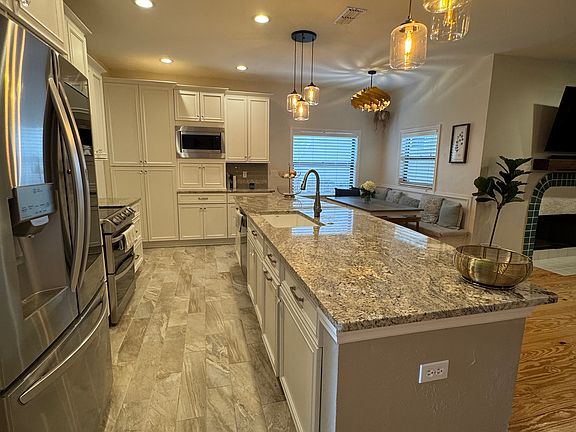 3rd image of 6207 S Elberon St