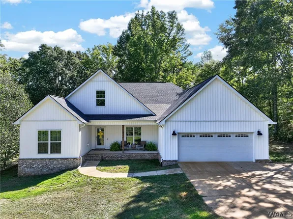 300 Indian Hill Rd, Moundville, AL 35474