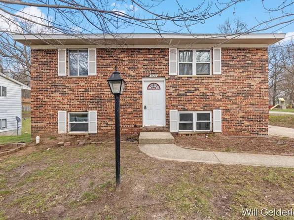 3680 Boone Ave SW, Wyoming, MI 49519