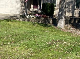 8885 Woodsman Dr, Washington, MI 48094