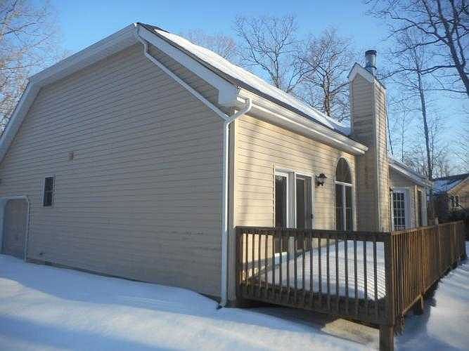EXTERIOR BACK