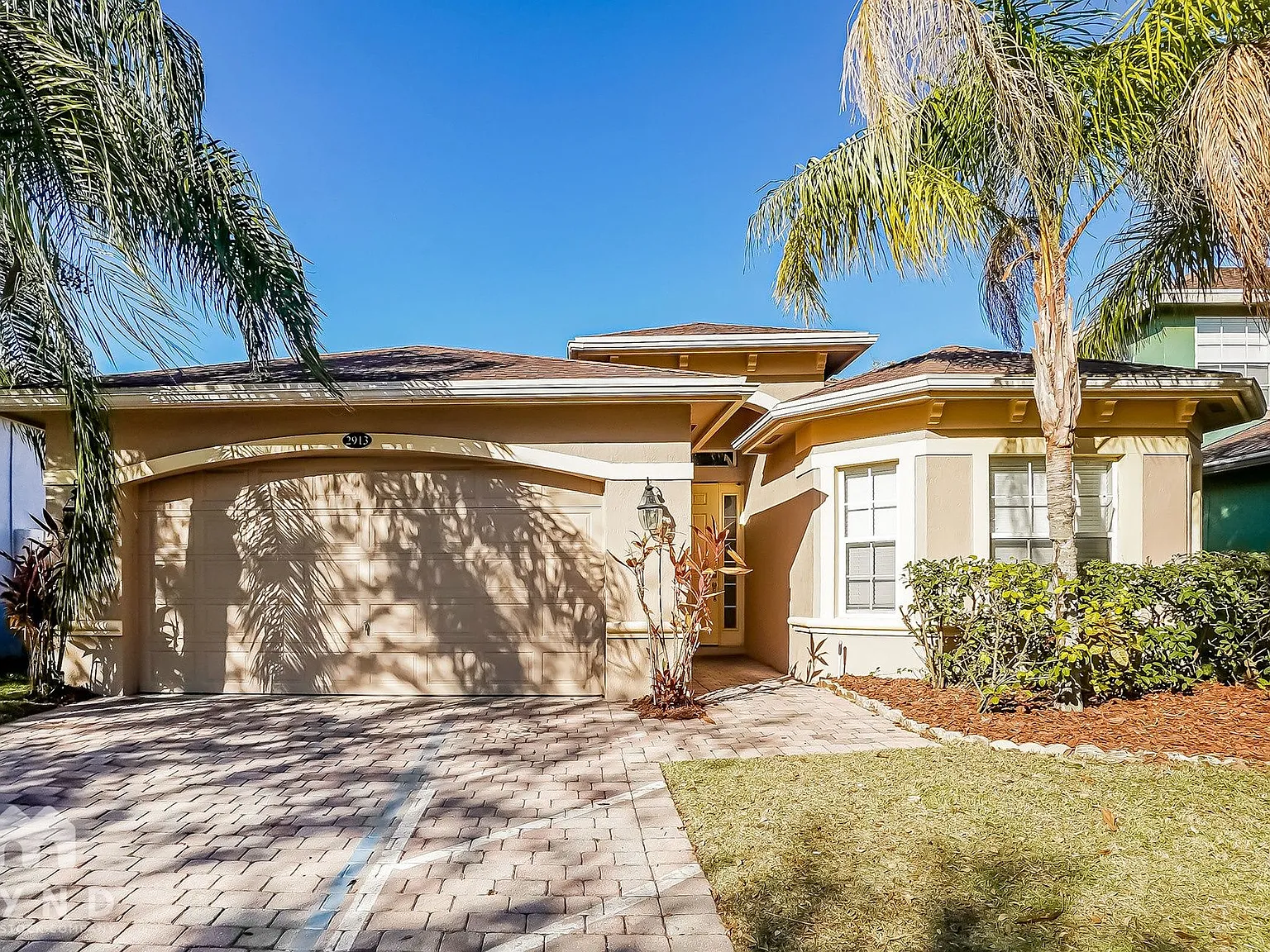 3 bed, 2.0 bath, 1813 sqft, $2,365 — Photo 1