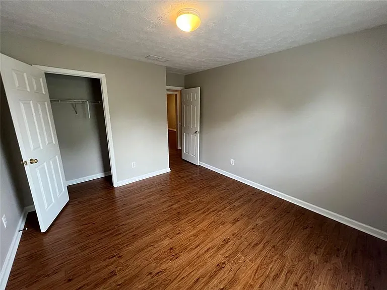 3770 Oak Park Dr — Photo 9