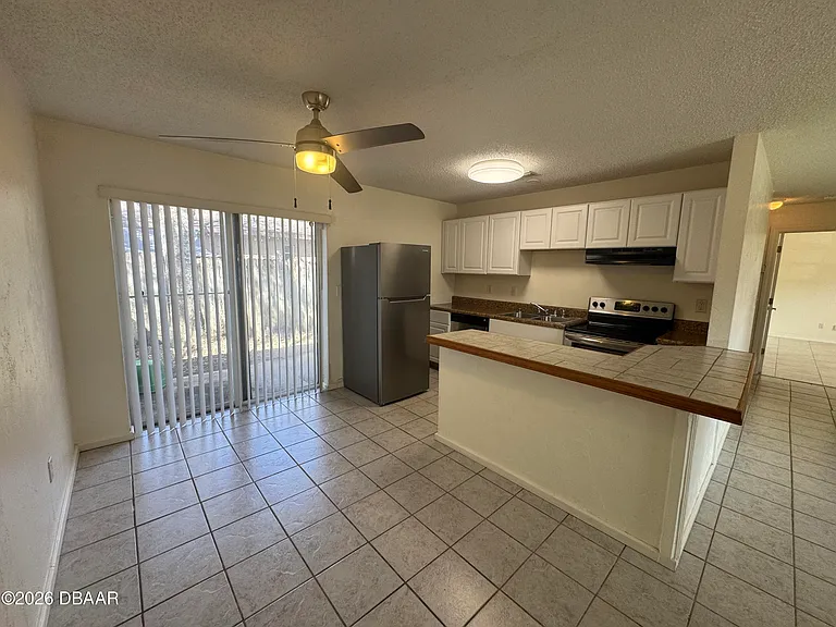 319 Cavanah Dr #B — Photo 6