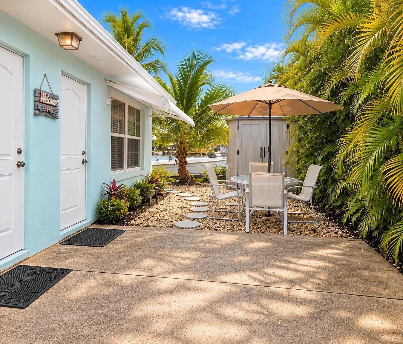 2 bed, 1.0 bath, 1408 sqft, $5,299 — Photo 2