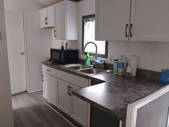 3rd image of 444 Monarch Dr