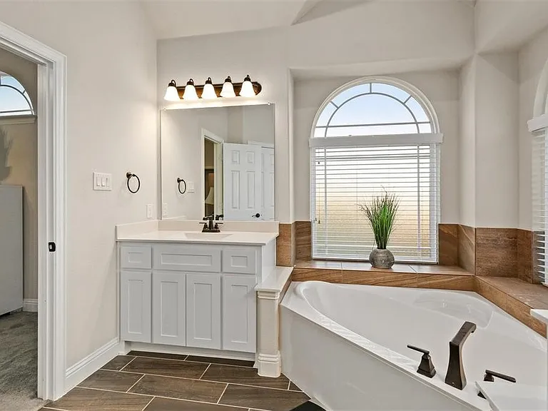 1313 Baynes Dr — Photo 21