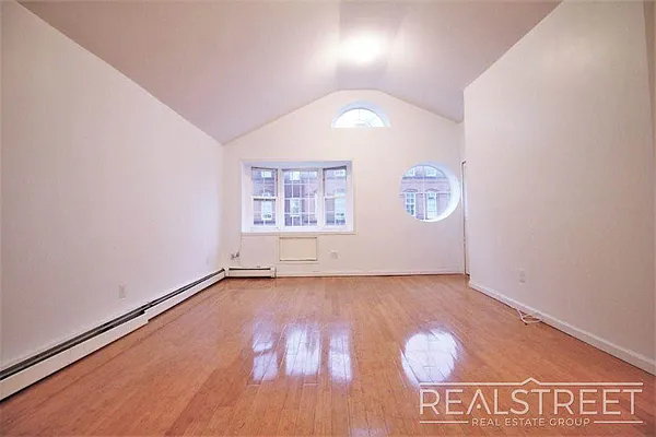 Rented by Real Street Inc | media 1