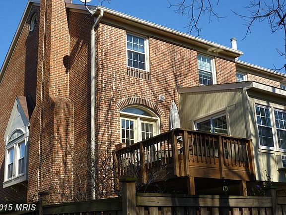 2nd image of 8033 Merry Oaks Ct