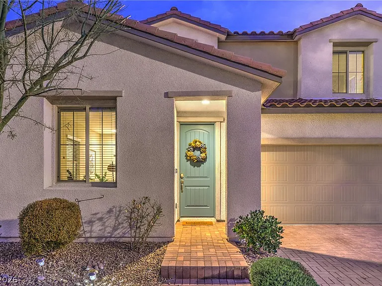 3213 Molinos Dr — Photo 26