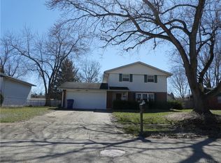 5118 Melvina St, Fairborn, OH