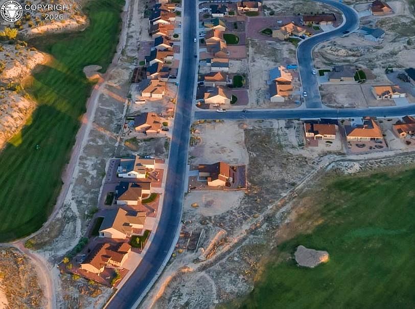 2nd image of 800 Pecos Point