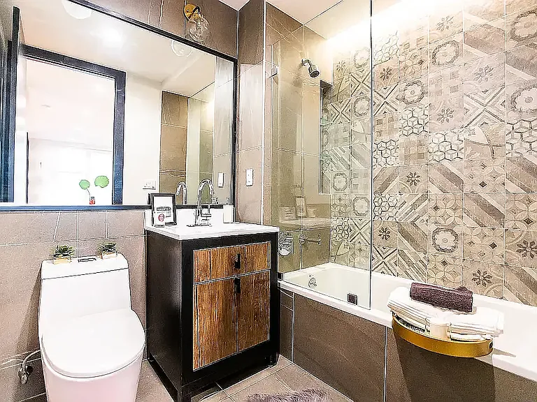 1270 New York Ave #301 — Photo 6
