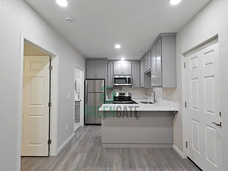 3105 E Orangeburg Ave — Photo 10
