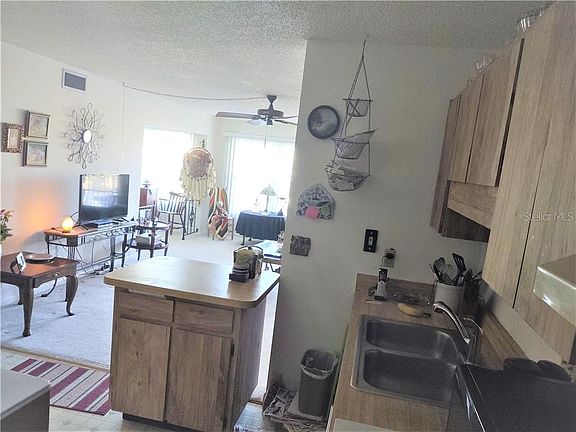 4th image of 6400 46th Ave N APT 212