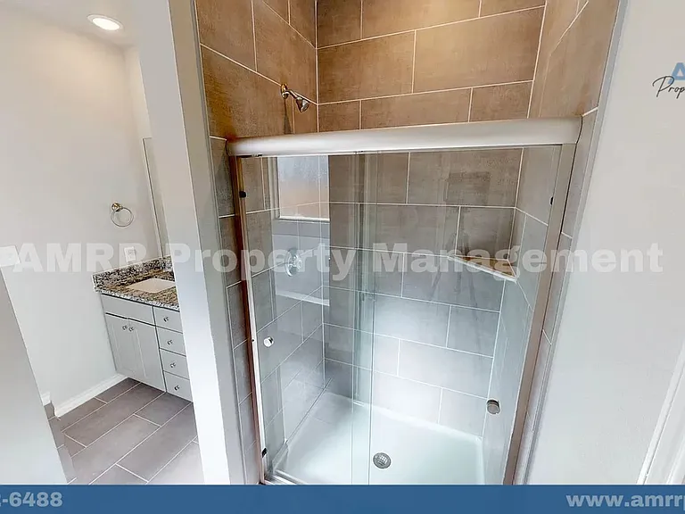 5803 Waverly Ave — Photo 19