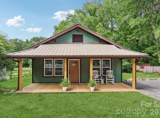 169 East St, Waynesville, NC 28786