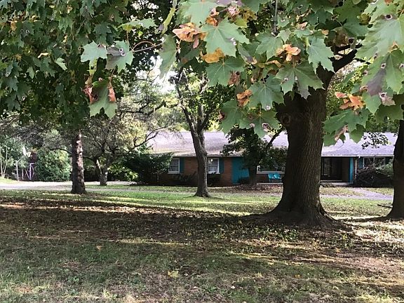 3rd image of 26580 Rose Hill Dr
