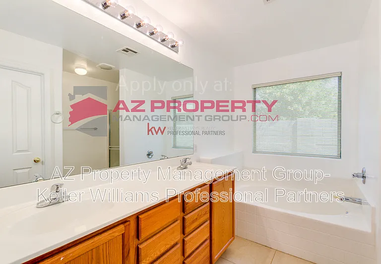 18140 W Mission Ln — Photo 17