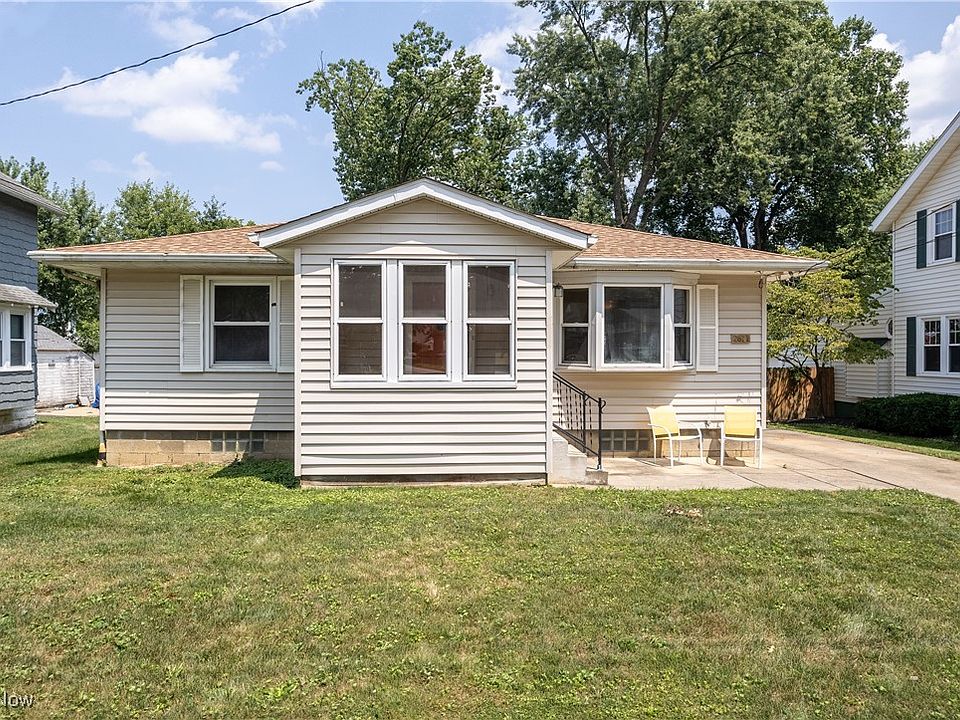 1st image of 2671 Elmwood St