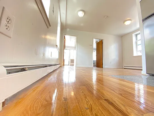 Rented by 10 Goodwin Place Corp | media 3