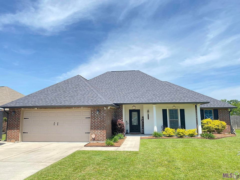 1st image of 9271 Cypress Lake Dr