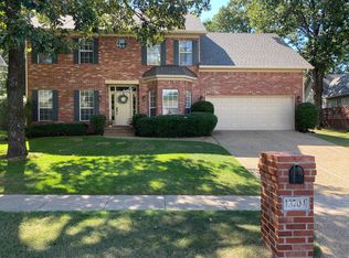 13704 Longtree Dr, Little Rock, AR 72212